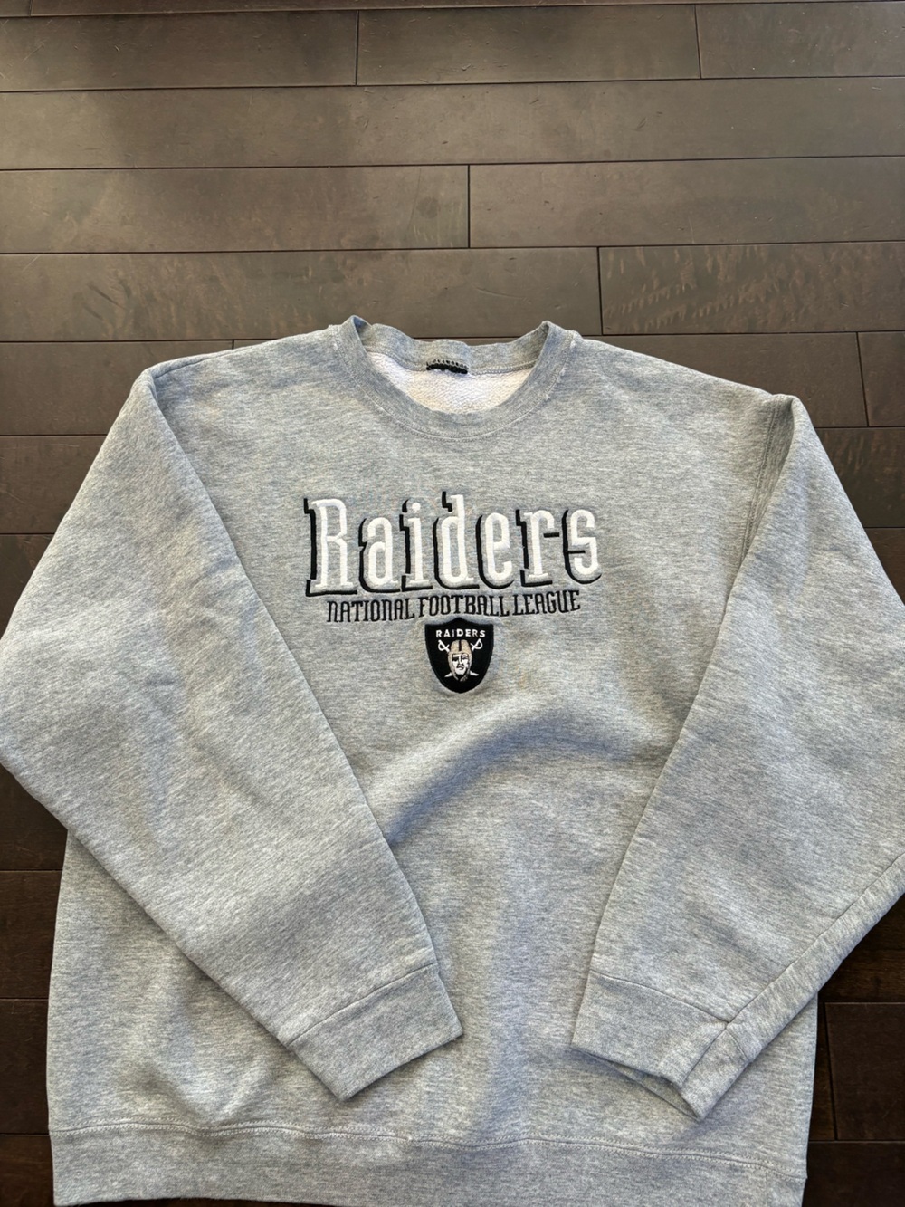 Vintage 90s raiders crew neck